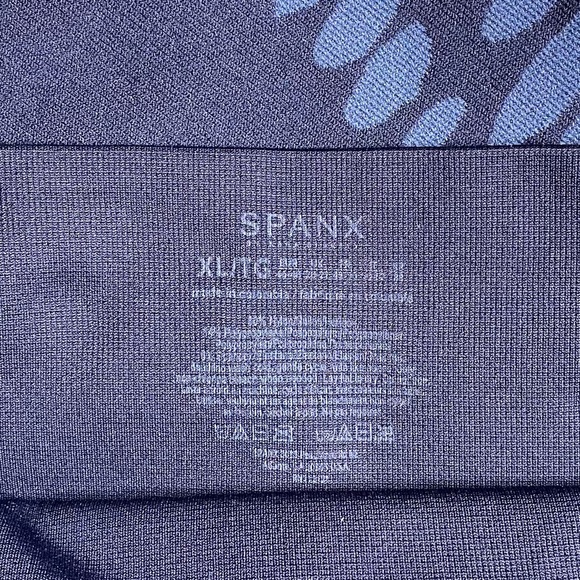 SPANX Aztec Stripe Seamless Leggings in Pure Navy size XL - Picture 6 of 7